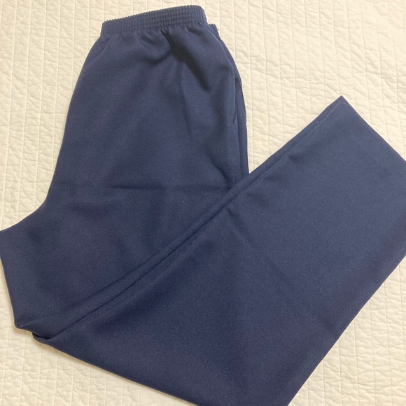 4 for 20! Alfred Dunner relaxed fit pants - Picture 3 of 7